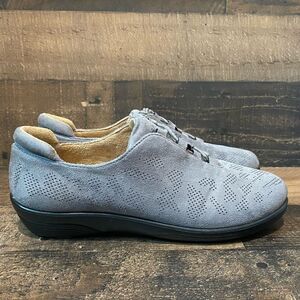 Flexus March grey size 40 women’s NIB